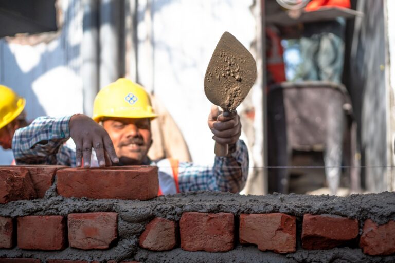 Construction Management Programs for Adults: Your Guide to Taking the Next Step