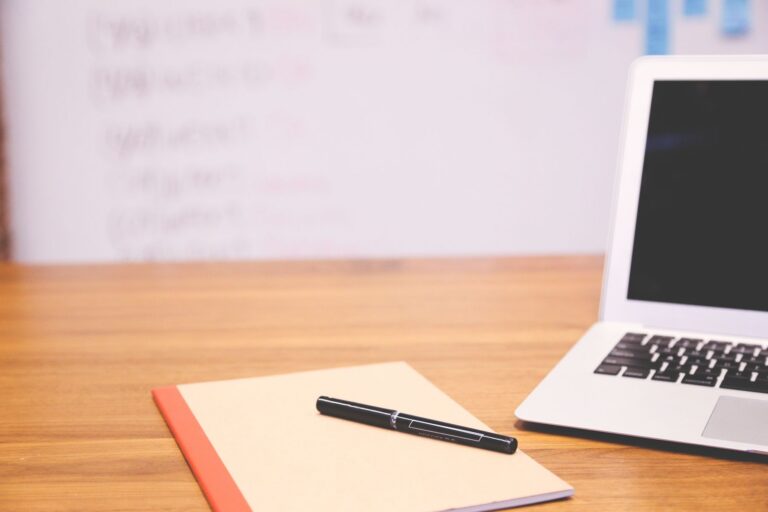 Online Communications Programs for Adults: How to Start or Return to College and Build a Meaningful Career