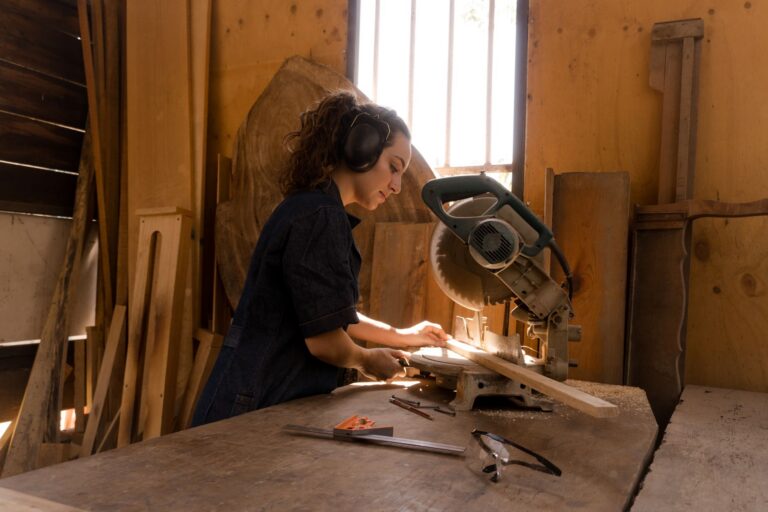 Skilled Trades: Training Paths for Career Changers Ready to Grow