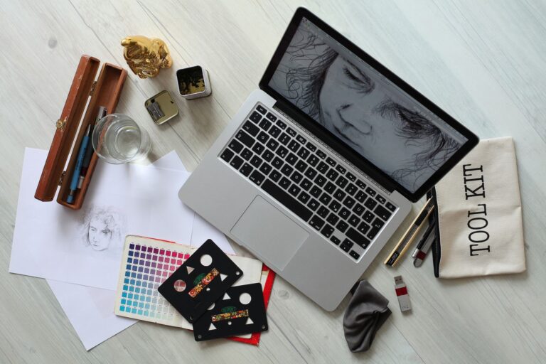 Is a Graphic Design Career Right for You? What Adults Should Know Before Going Back to School